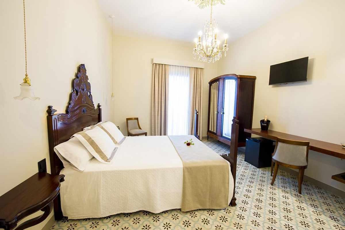 Bolet Casa Modernista Castellvi de la Marca Exterior foto